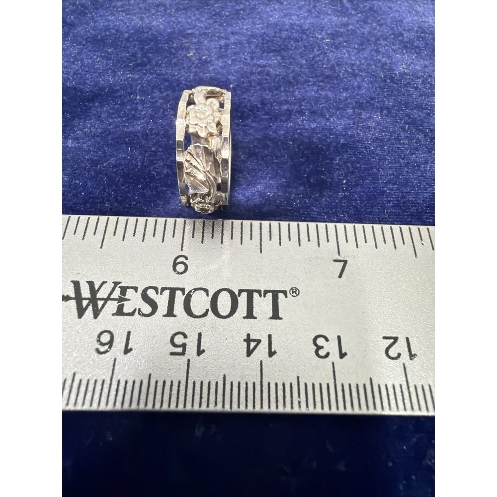 Sterling Silver 925 6.3gDiamond Cut Flower Band Ring Size 5 - Picture 10 of 10
